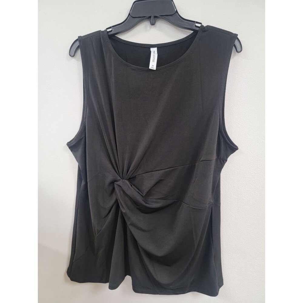 Zanna Outfitters Black Sleeveless Twist-Front Top 2X